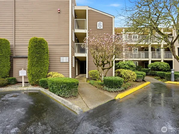 15846 NE Leary Way #6-201, Redmond, WA 98052