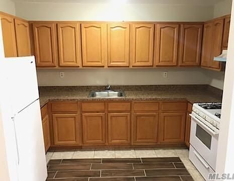 4th image of 107-16 156th St #A