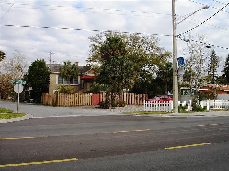 1st image of 823 Gulf Blvd