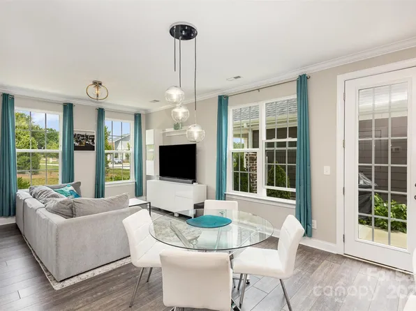 2269 Moss Haven Ln, Denver, NC 28037