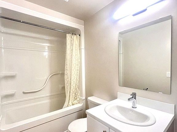 4th image of 50 Herrick Ave #232