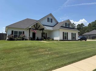 3903 Hampton Dr, Benton, AR 72019