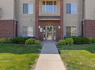 250 Cimarron Dr UNIT 309, Hiawatha, IA 52233
