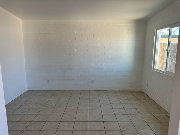 4th image of 5457 S 6th Ave
