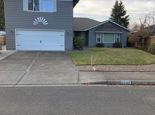 2289 Fairfield Dr, Medford, OR 97504