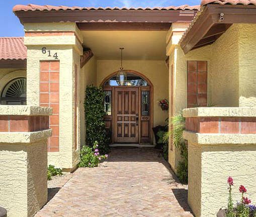 5th image of 614 N La Loma Ave