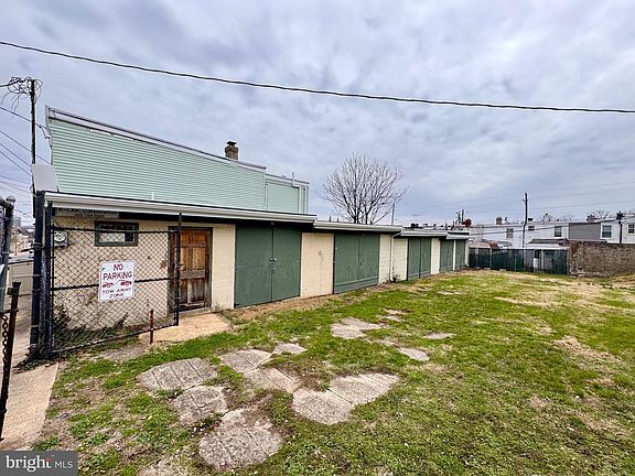 4th image of 1330 Read St