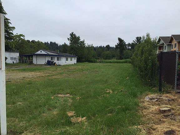 4th image of 3740 E College Way