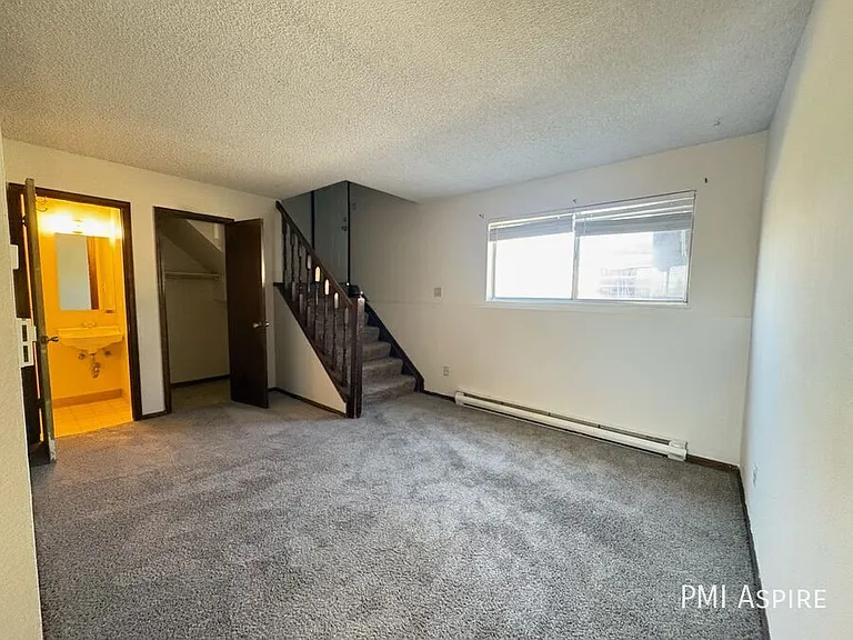 2024-2026 Lincoln St #2026 — Photo 3