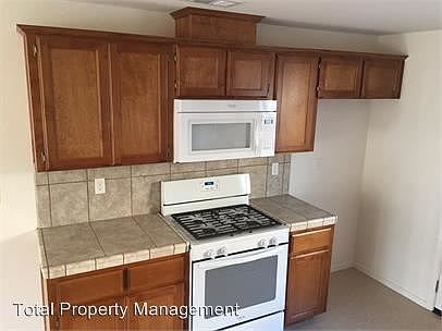 2nd image of 2142 W Lark Ave