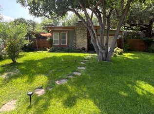 11002 Lakeside Dr, Jonestown, TX 78645