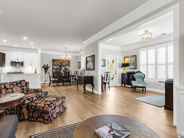 2244 Ashley Crossing Dr Unit 115, Charleston, SC 29414