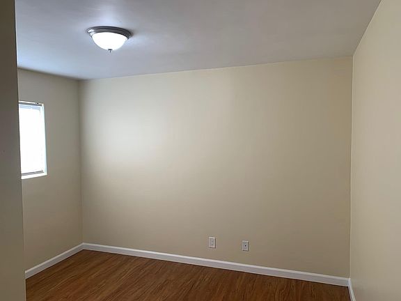 3rd image of 737 E 5th St #Kt31vk14x