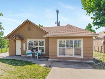 8205 Schell Rd, Pleasant Valley, MO, 64068