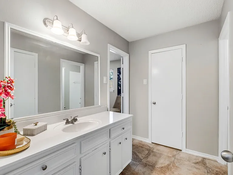 308 Candlewood Pl — Photo 12