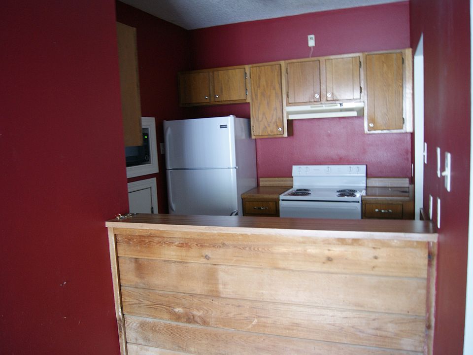 2nd image of 13734 Kenner Ave APT B