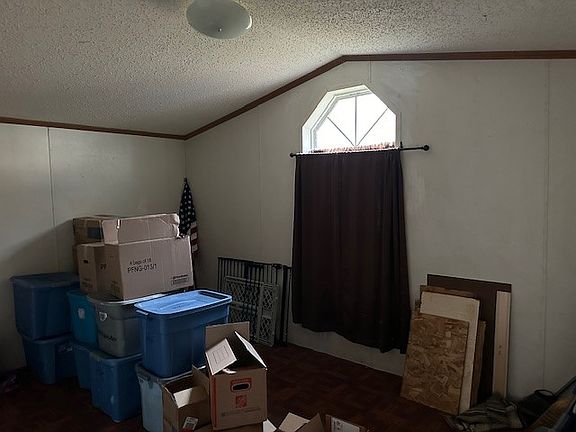 3rd image of 17337 Eagle Crest Dr