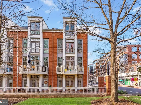 2002 N Westmoreland St, Arlington, VA 22213