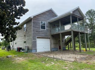 150 Lake Rd, Beaufort, NC 28516