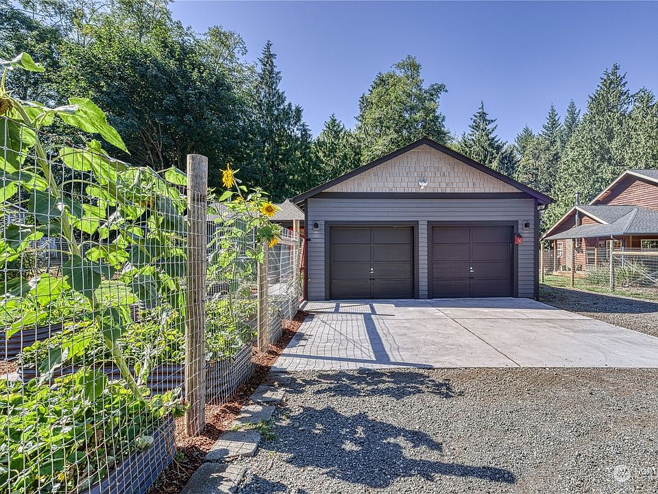 1st image of 36955 Tamarack Drive NE