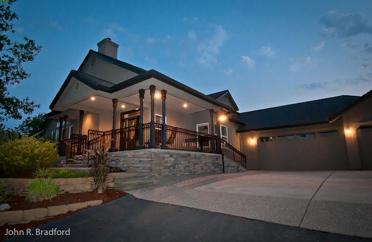 1st image of 10050 Chateau Woods Dr