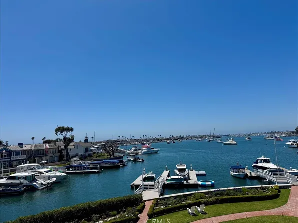 21 Bay Is, Newport Beach, CA 92661