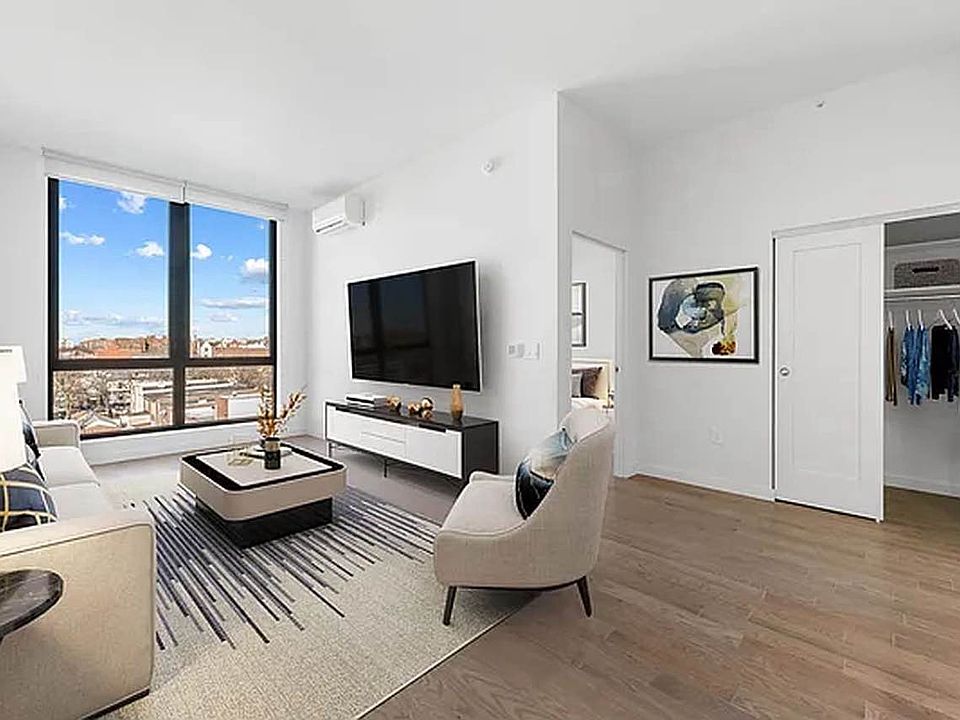 1st image of 91-09 Roosevelt Ave #501