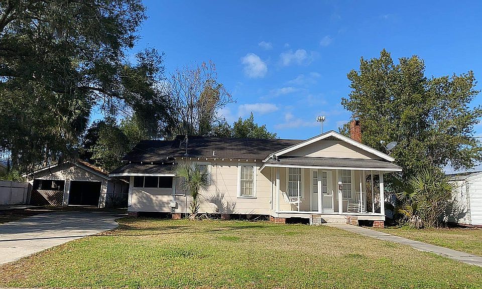 1st image of 396 SW Alachua Ave