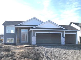 705 Erickson Ln, Buffalo, MN 55313