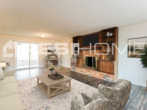 5th image of 3709 SE 51st St