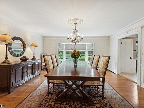 5th image of 522 Long Dr