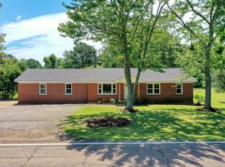 6430 Broad St, Trezevant, TN 38258