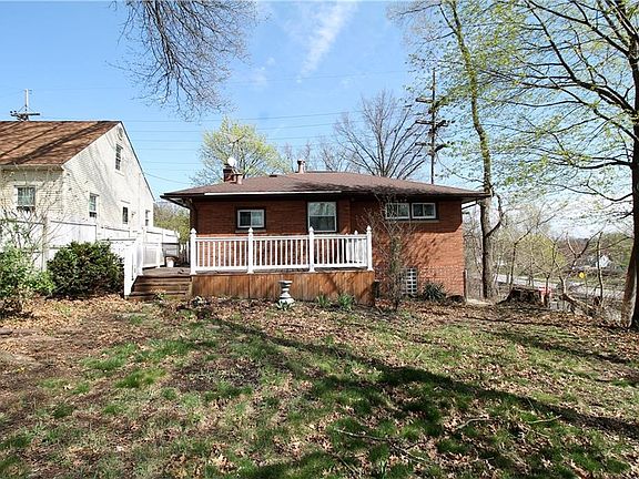 3rd image of 580 Cypress Ave
