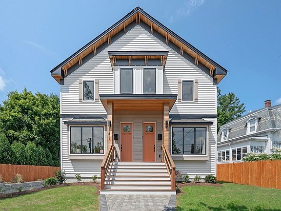 3rd image of 147 Lexington St #2