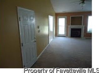1104 Sandwell Ct, Hope Mills, NC 28348