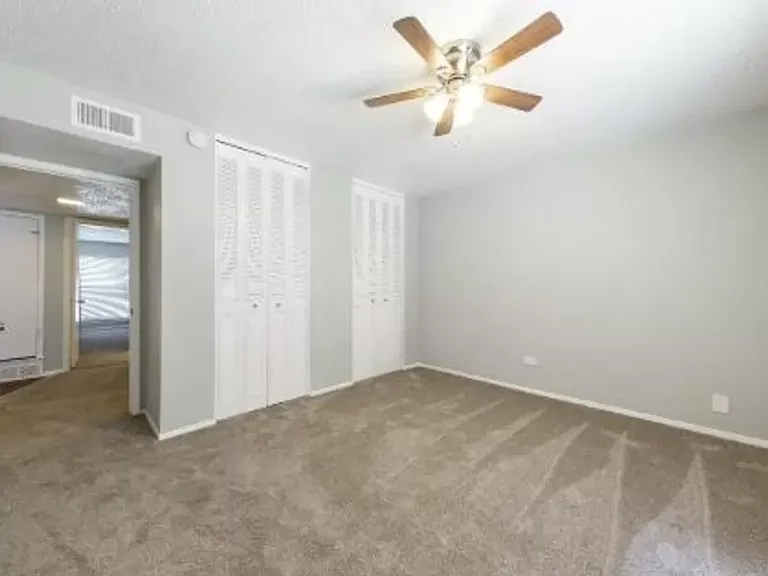 1403 Jackson Keller Rd — Photo 14