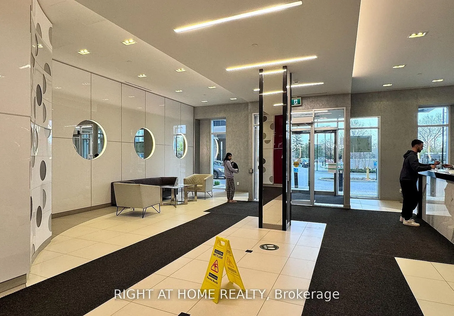 2 bed, $2,050 — Photo 2