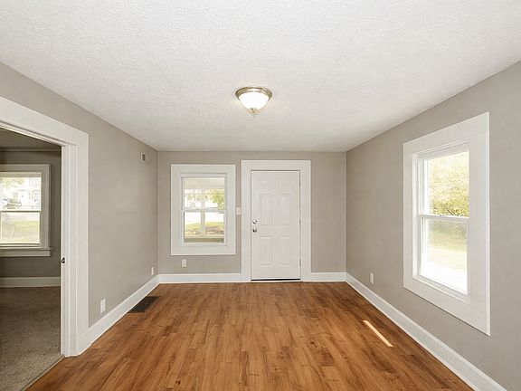 2nd image of 3750 N Kercheval Dr