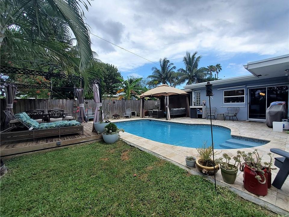1st image of 1685 NW 41st Street