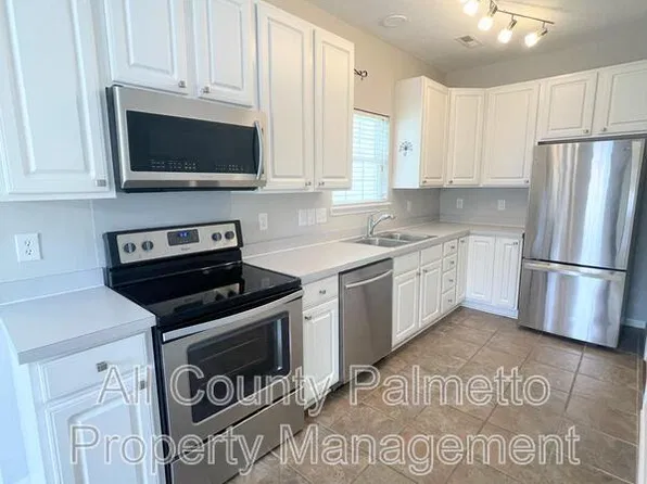 142 Black River Dr, Summerville, SC 29485