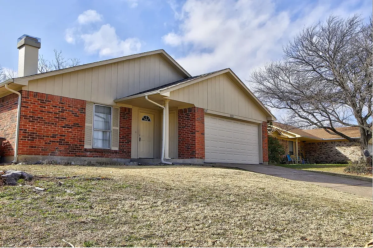 Building Photo - 10125 Bugle Dr