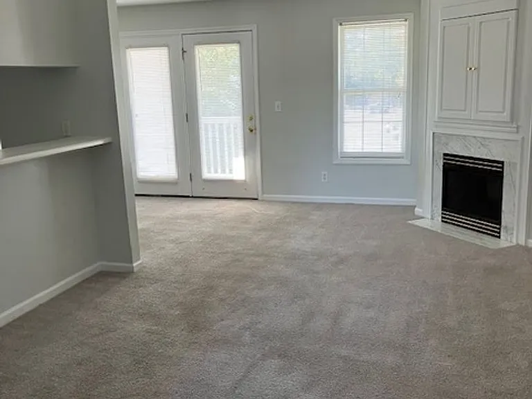 803K Bryce Ct — Photo 2