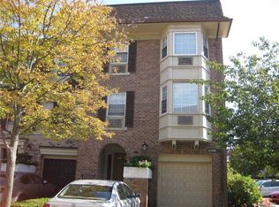 14-15 Bonnie Ln #105-M, Bayside, NY 11360