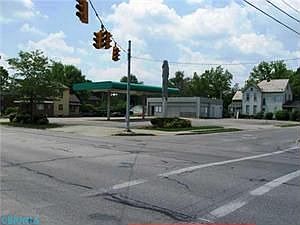 2nd image of 216 S Sandusky St