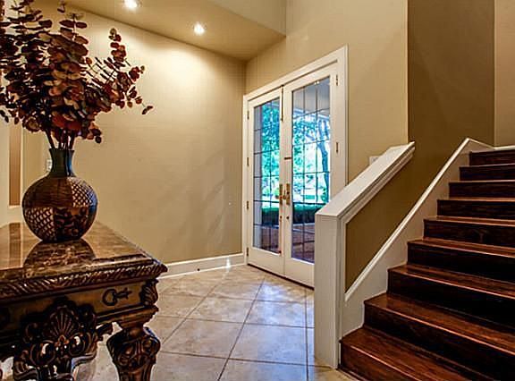 4th image of 2909 Woods Ct
