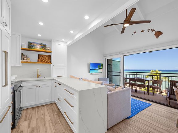 5th image of 3901 Lower Honoapiilani Rd APT 207