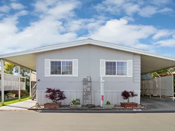 45 Robles St, Sacramento, CA 95828