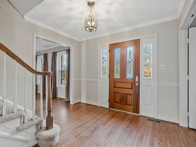 1215 Delta Glen Ct — Photo 7