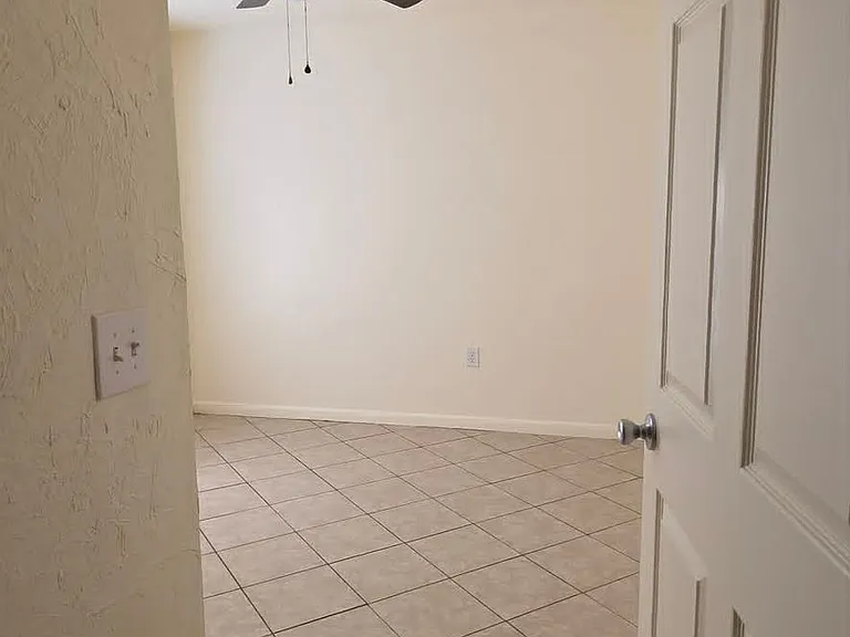 8325 Omaha Cir — Photo 10