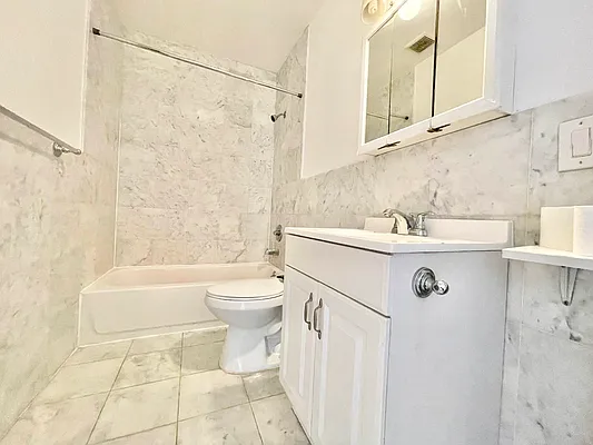 Rented by City Connections Realty | media 21